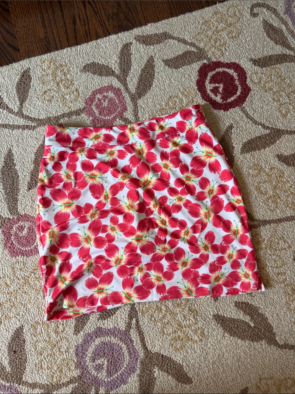 Greg Norman Collection Red Floral Mini Skirt